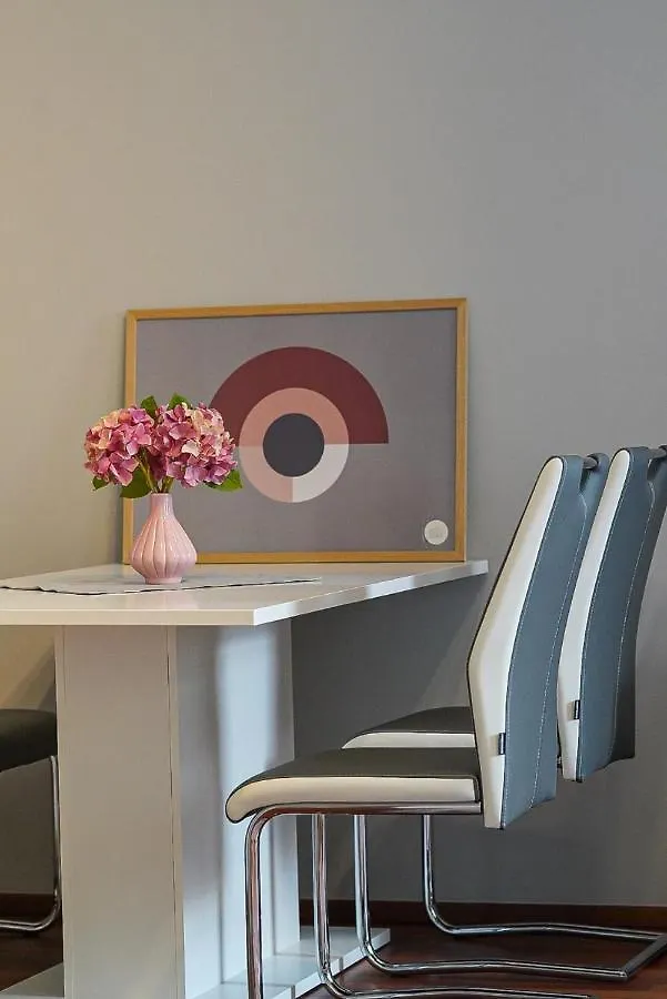 neu-möbliertes Apartment nähe Zentrum Wien 0*,